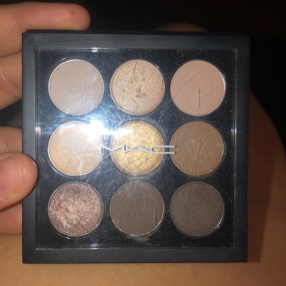 MAC 9 shade pallet - Picture 2 of 3